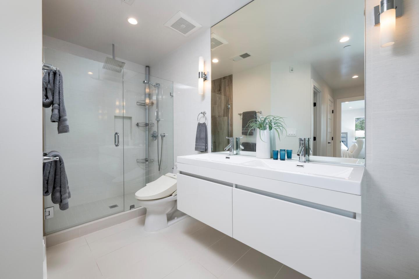 Detail Gallery Image 25 of 54 For 30 Calaveras Ct, Hillsborough,  CA 94010 - 4 Beds | 2/1 Baths