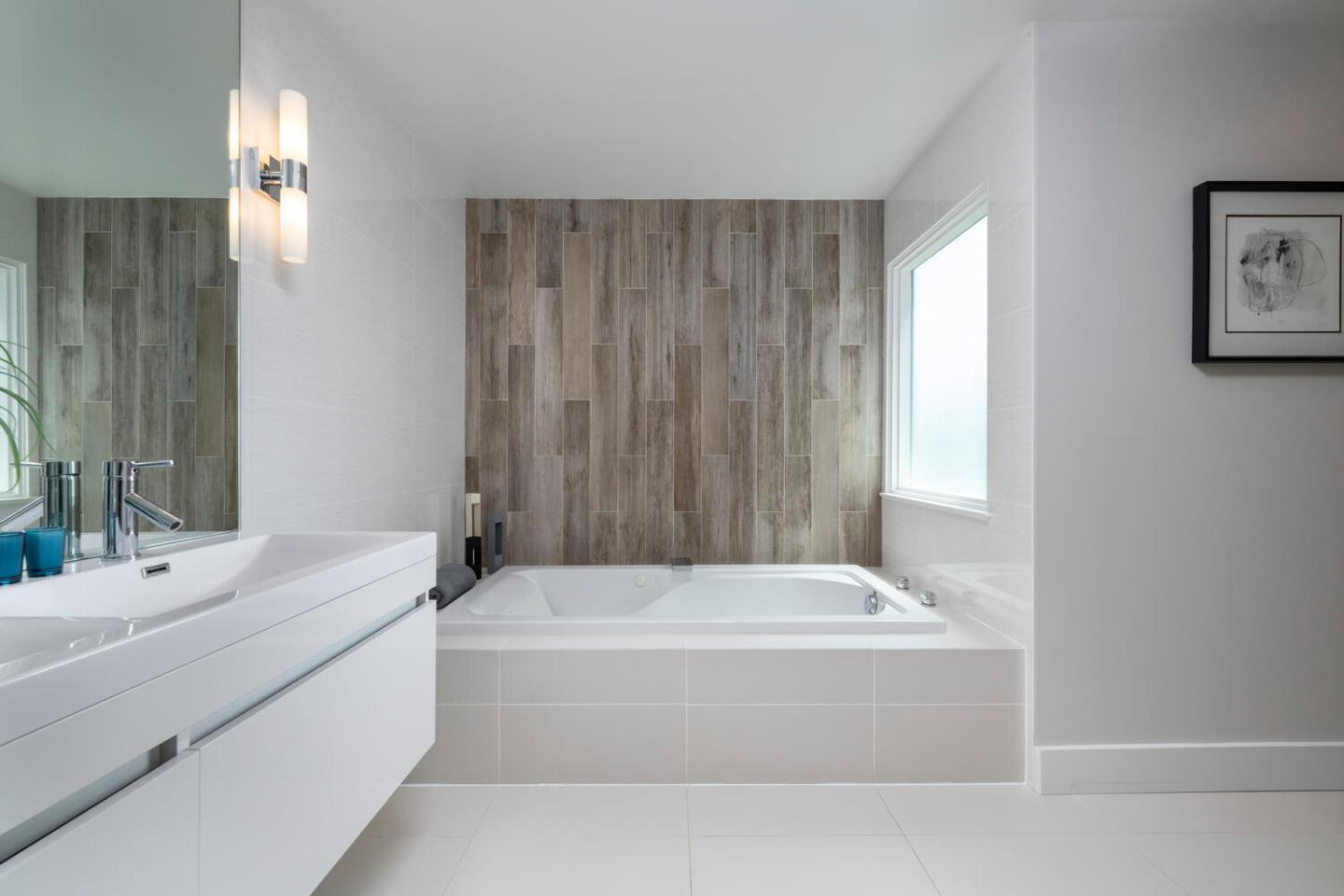 Detail Gallery Image 26 of 54 For 30 Calaveras Ct, Hillsborough,  CA 94010 - 4 Beds | 2/1 Baths