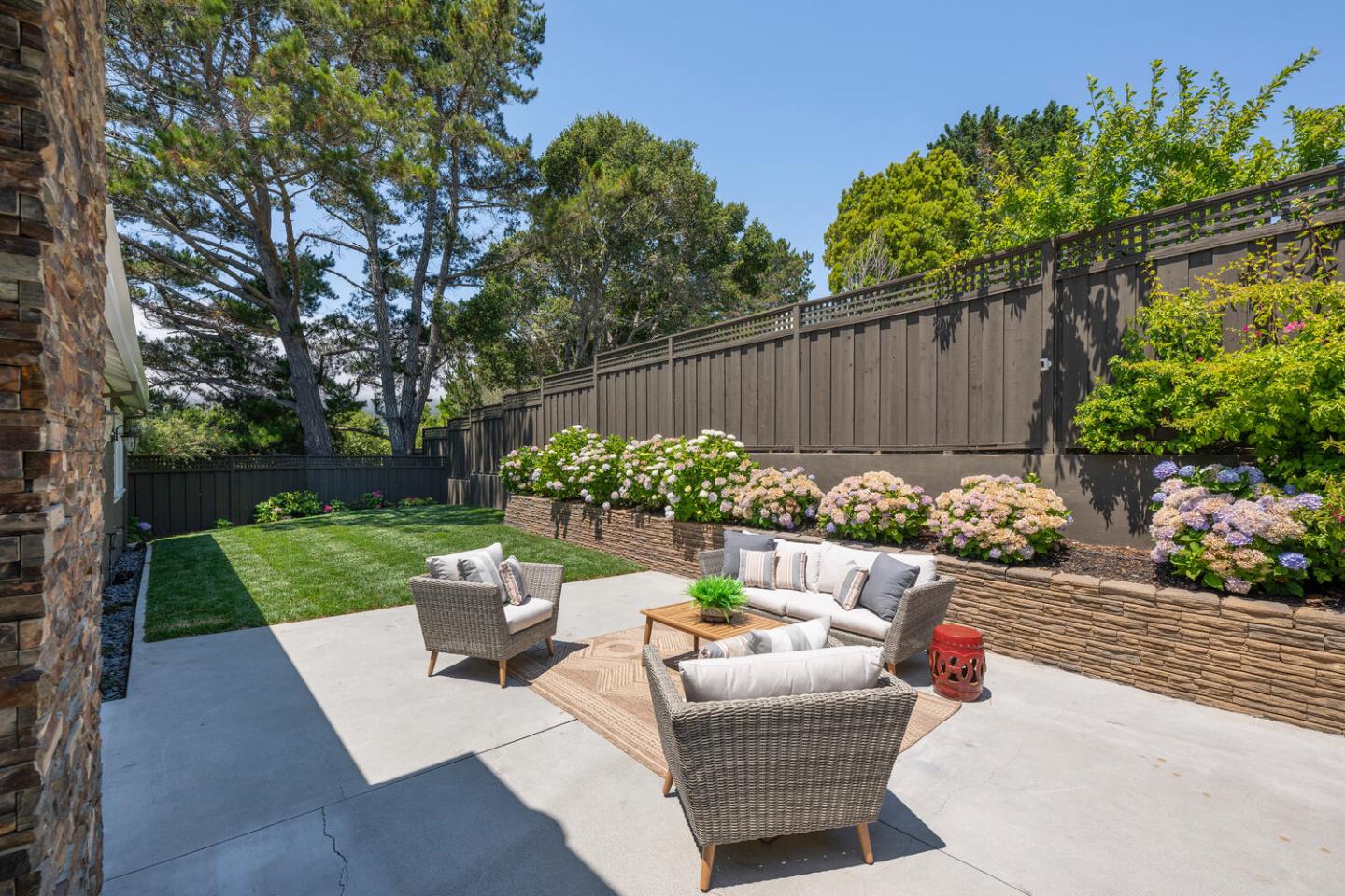 Detail Gallery Image 36 of 54 For 30 Calaveras Ct, Hillsborough,  CA 94010 - 4 Beds | 2/1 Baths