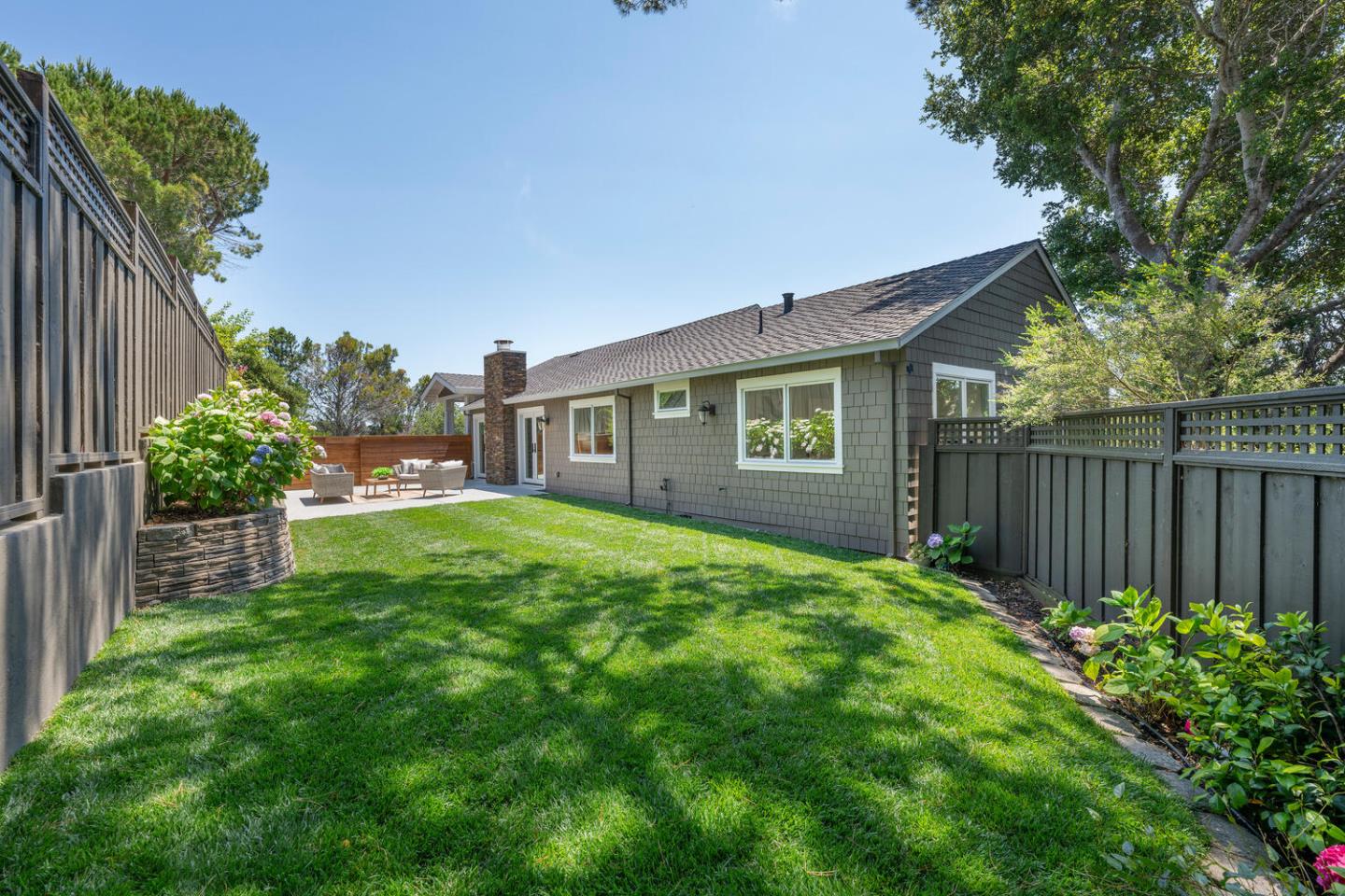 Detail Gallery Image 38 of 54 For 30 Calaveras Ct, Hillsborough,  CA 94010 - 4 Beds | 2/1 Baths