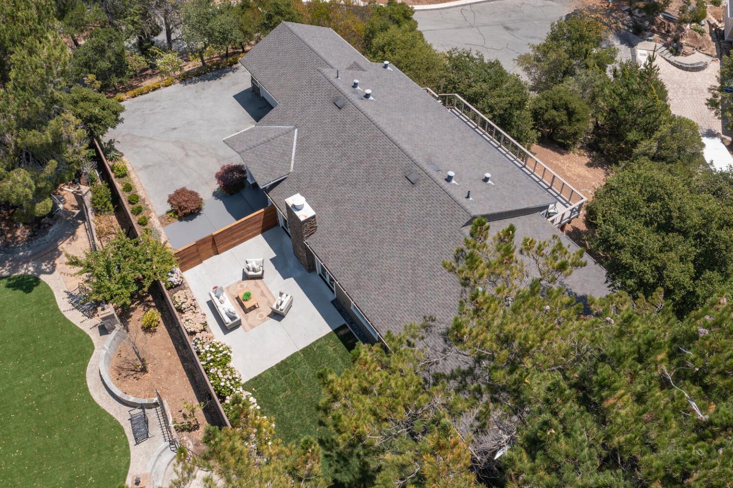 Detail Gallery Image 51 of 54 For 30 Calaveras Ct, Hillsborough,  CA 94010 - 4 Beds | 2/1 Baths