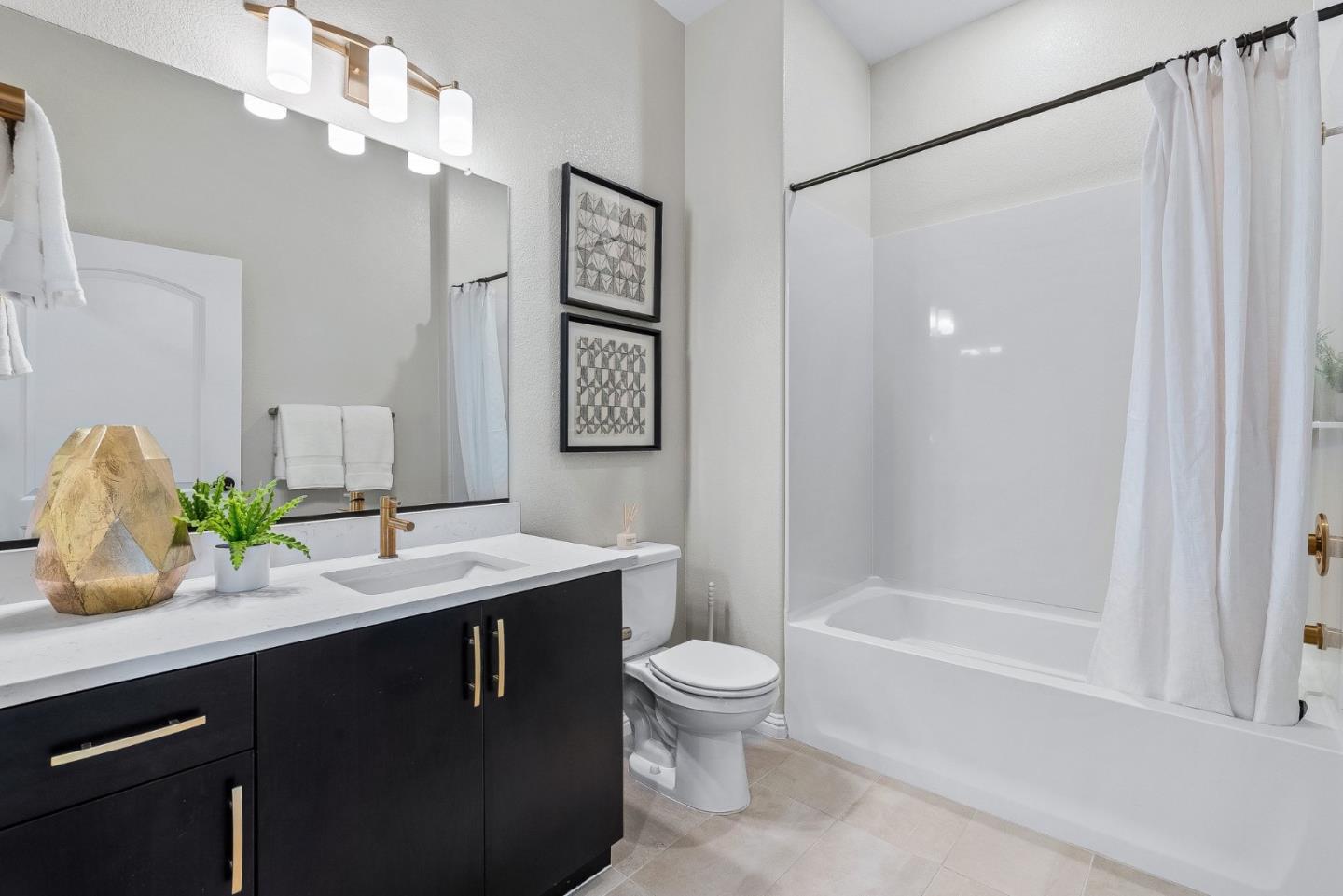 Detail Gallery Image 22 of 42 For 3207 Mallard Ct #401,  San Jose,  CA 95117 - 2 Beds | 2 Baths