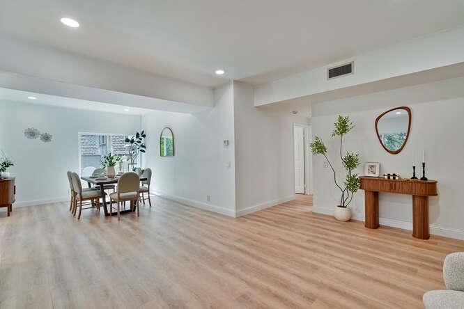 Detail Gallery Image 8 of 46 For 425 N El Camino Real #203,  San Mateo,  CA 94401 - 2 Beds | 2 Baths