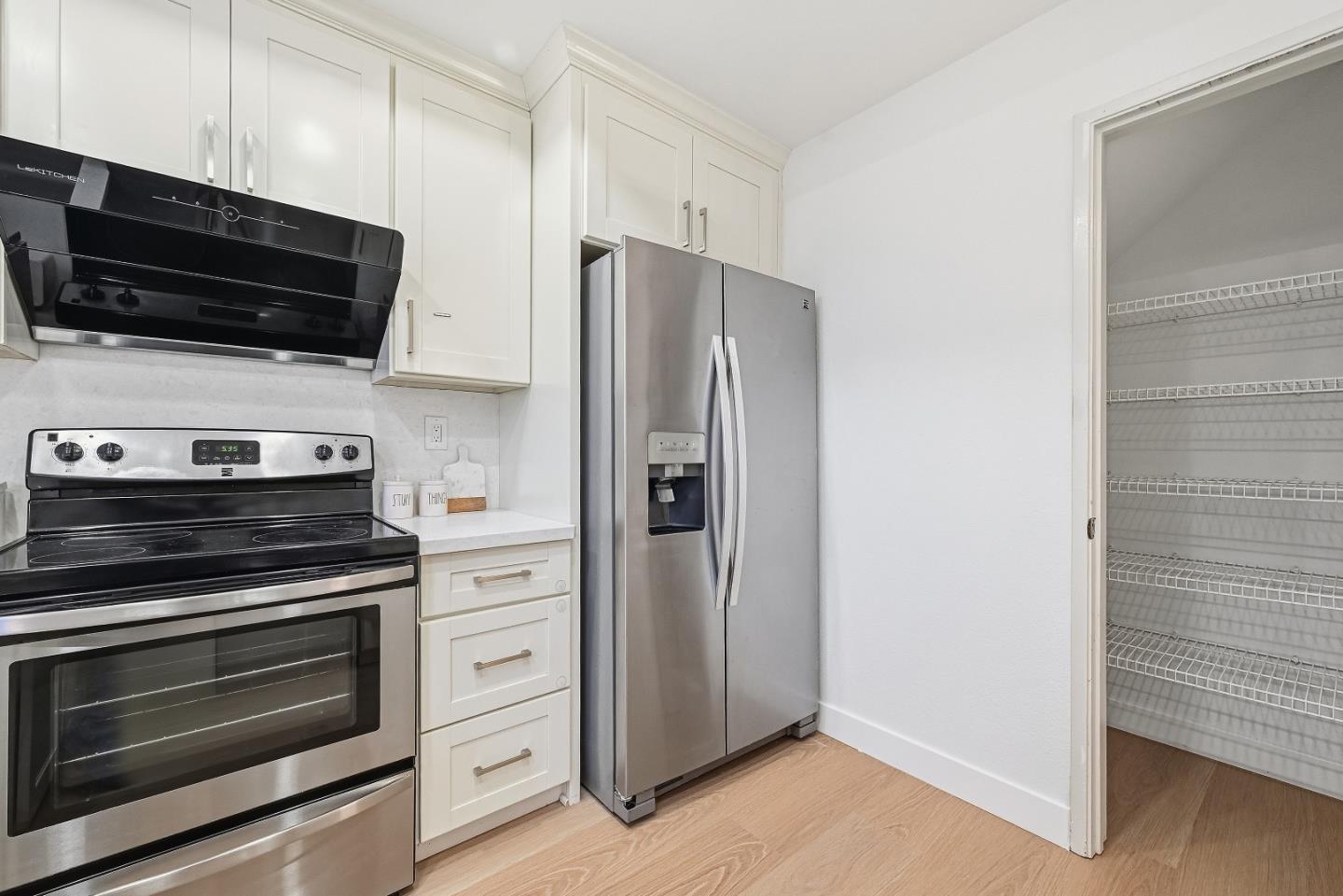 Detail Gallery Image 18 of 52 For 4808 Mendocino Ter, Fremont,  CA 94555 - 4 Beds | 2/1 Baths