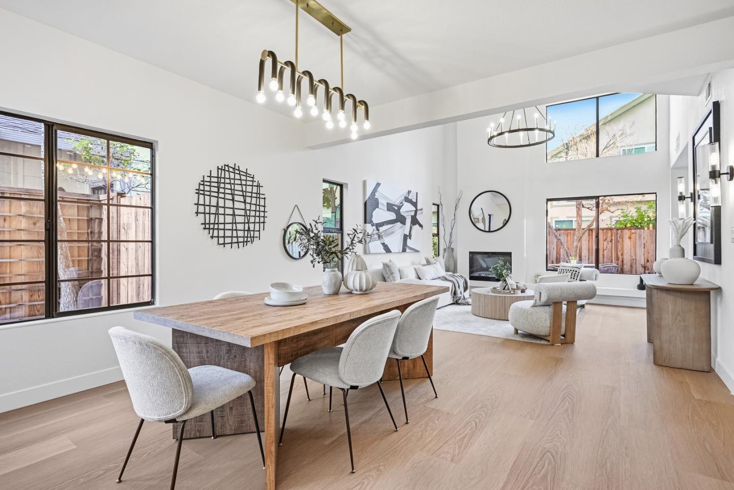 Detail Gallery Image 3 of 52 For 4808 Mendocino Ter, Fremont,  CA 94555 - 4 Beds | 2/1 Baths