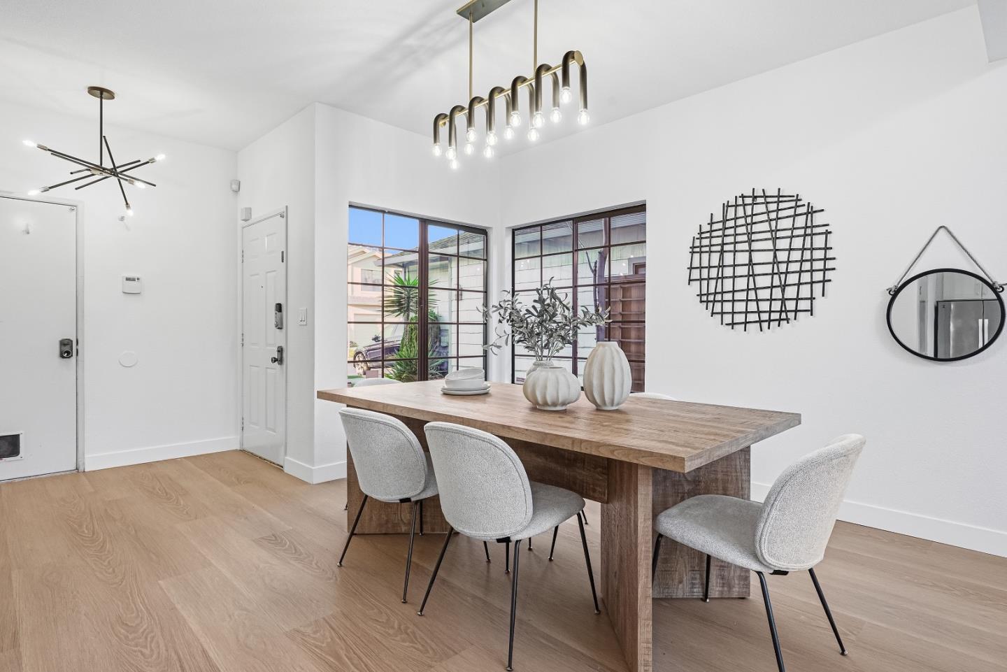 Detail Gallery Image 4 of 52 For 4808 Mendocino Ter, Fremont,  CA 94555 - 4 Beds | 2/1 Baths