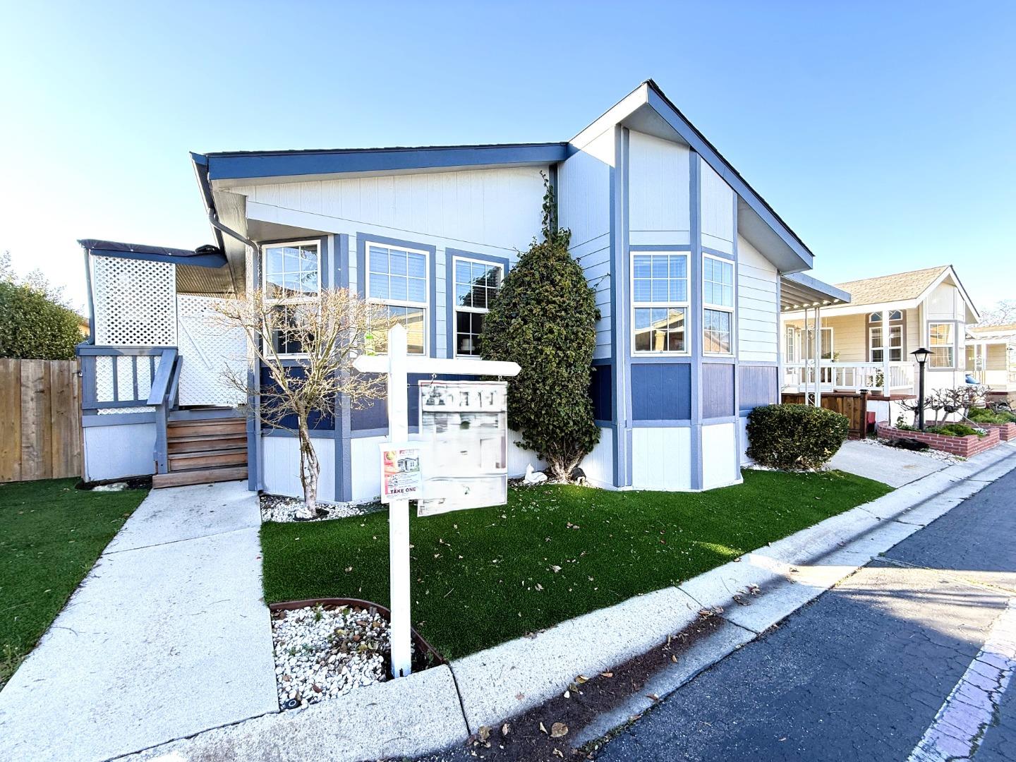 Detail Gallery Image 3 of 58 For 1225 Vienna Dr #905,  Sunnyvale,  CA 94089 - 3 Beds | 2 Baths