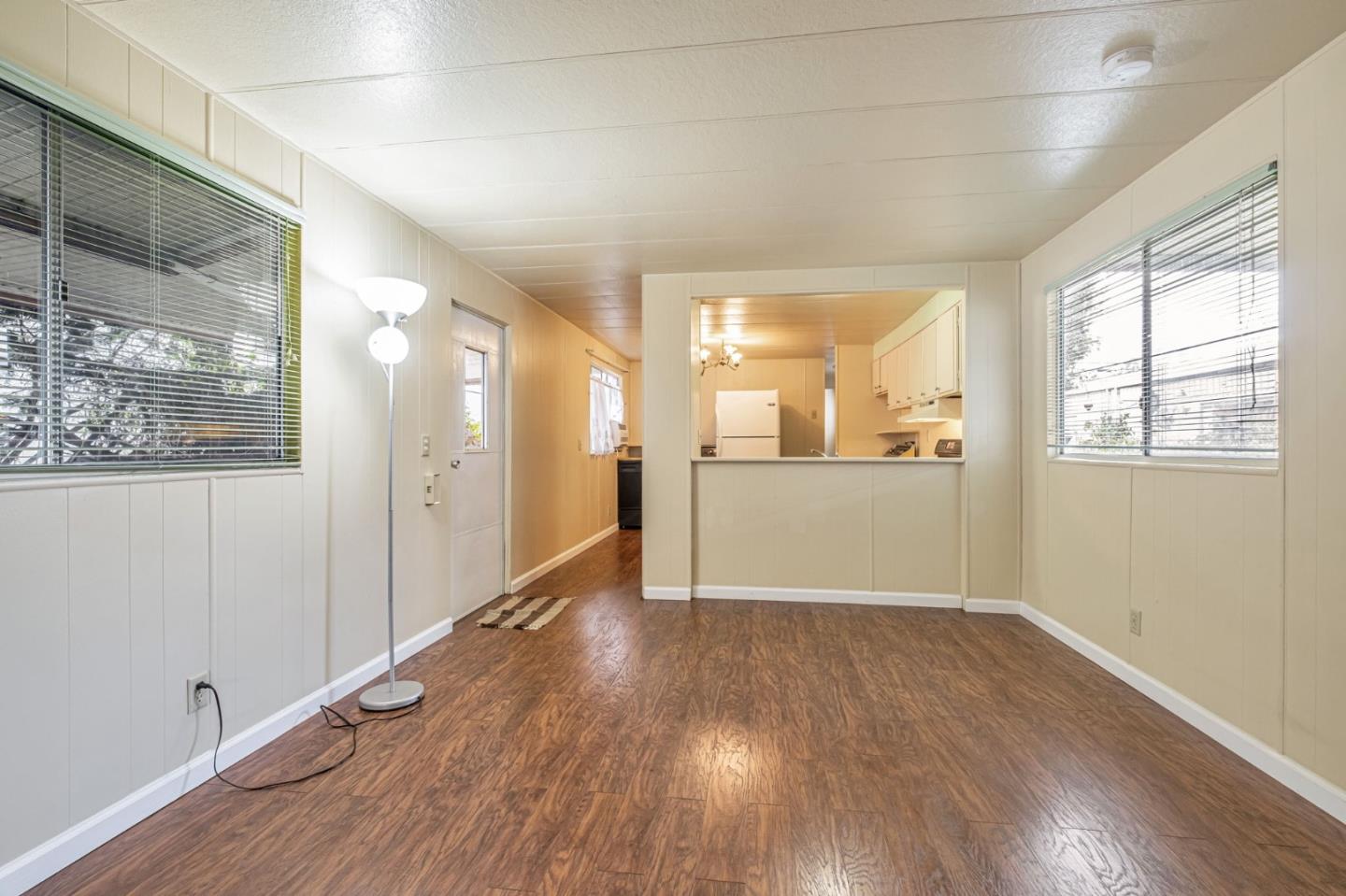 Detail Gallery Image 9 of 26 For 6011 Scotts Valley Dr #6,  Scotts Valley,  CA 95066 - 2 Beds | 1/1 Baths