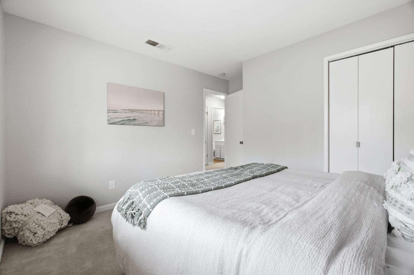 Detail Gallery Image 15 of 28 For 18935 Sara Park Cir, Saratoga,  CA 95070 - 3 Beds | 2 Baths