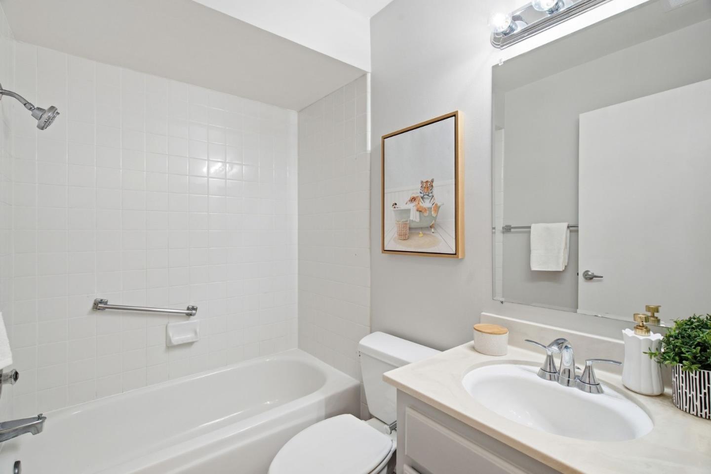 Detail Gallery Image 18 of 28 For 18935 Sara Park Cir, Saratoga,  CA 95070 - 3 Beds | 2 Baths