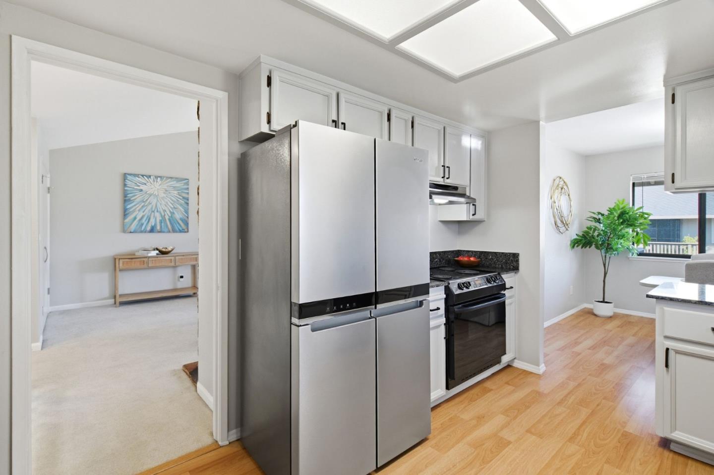 Detail Gallery Image 6 of 28 For 18935 Sara Park Cir, Saratoga,  CA 95070 - 3 Beds | 2 Baths