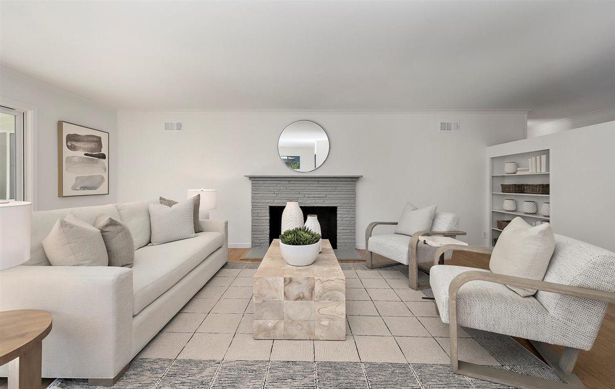 Detail Gallery Image 5 of 26 For 1111 Hobart St, Menlo Park,  CA 94025 - 4 Beds | 2 Baths