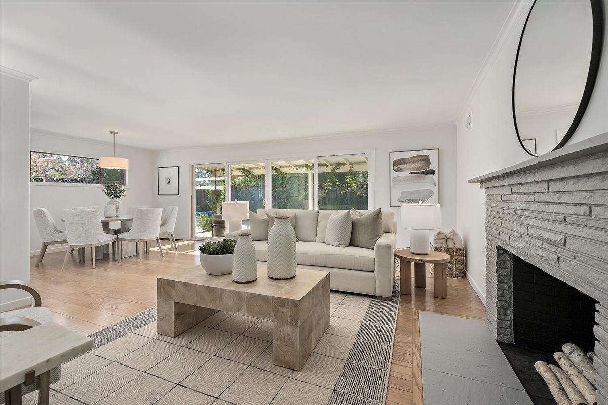 Detail Gallery Image 7 of 26 For 1111 Hobart St, Menlo Park,  CA 94025 - 4 Beds | 2 Baths