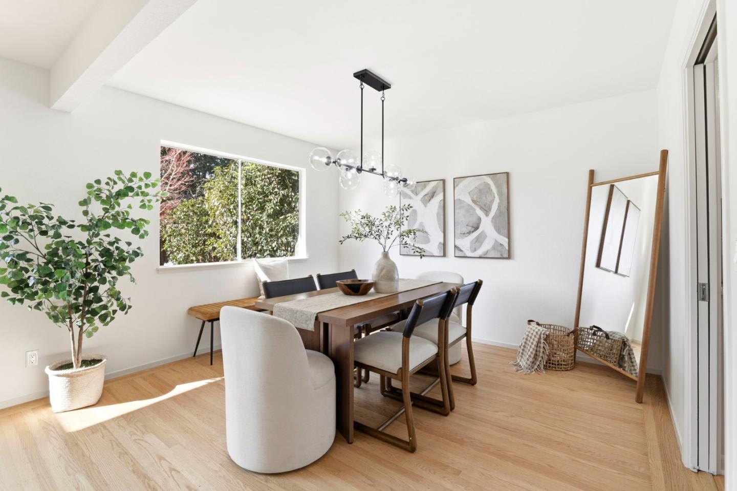 Detail Gallery Image 12 of 30 For 381 Leland Ave, Menlo Park,  CA 94025 - 3 Beds | 2 Baths