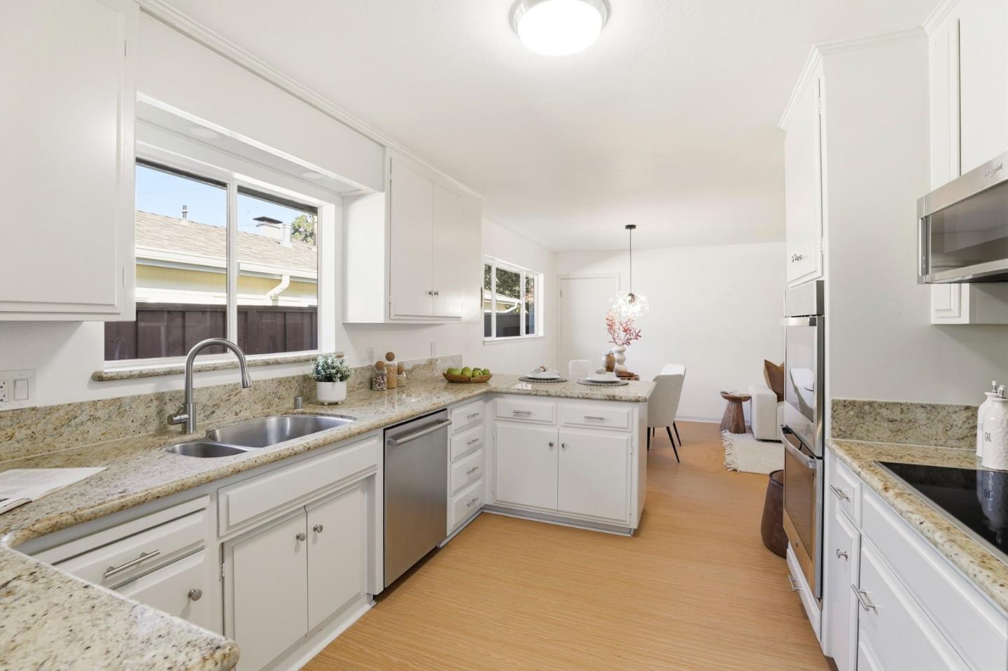 Detail Gallery Image 15 of 30 For 381 Leland Ave, Menlo Park,  CA 94025 - 3 Beds | 2 Baths