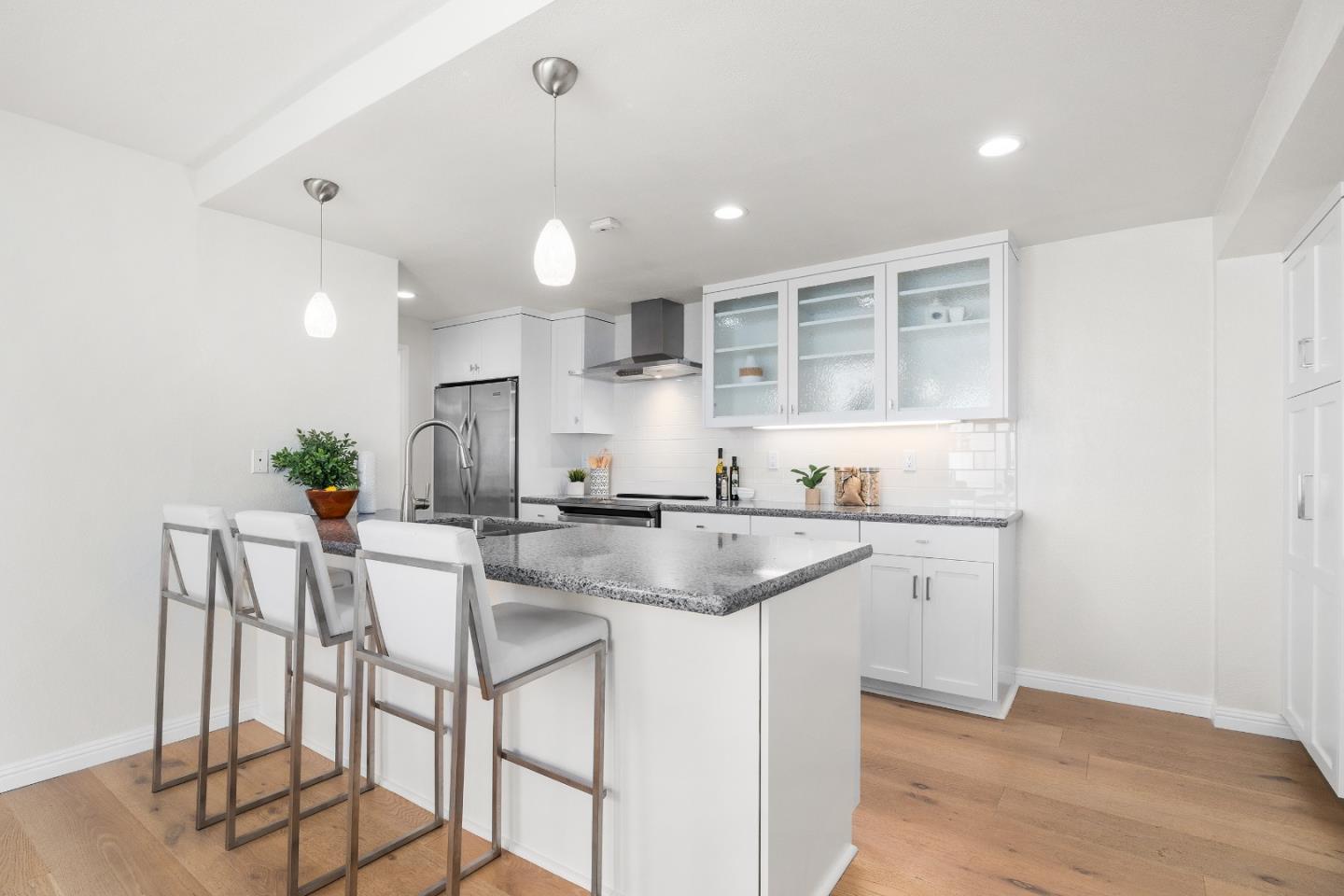 Detail Gallery Image 14 of 41 For 107 Cedarcrest Pl, Los Gatos,  CA 95032 - 3 Beds | 3 Baths