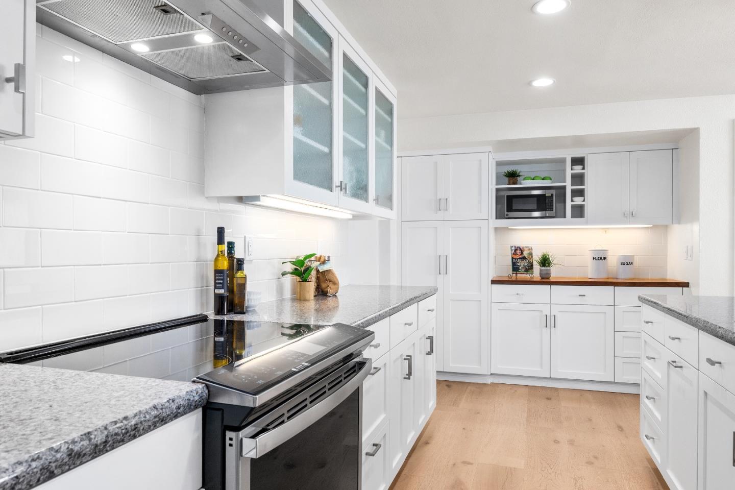 Detail Gallery Image 17 of 41 For 107 Cedarcrest Pl, Los Gatos,  CA 95032 - 3 Beds | 3 Baths