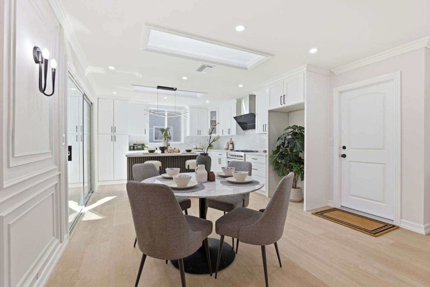 Detail Gallery Image 13 of 35 For 4645 Helpert Ct, Pleasanton,  CA 94588 - 4 Beds | 2 Baths