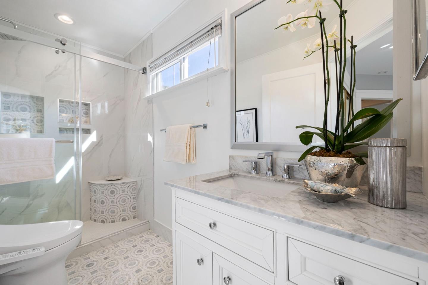 Detail Gallery Image 29 of 52 For 1517 Cypress Ave, Burlingame,  CA 94010 - 3 Beds | 2 Baths