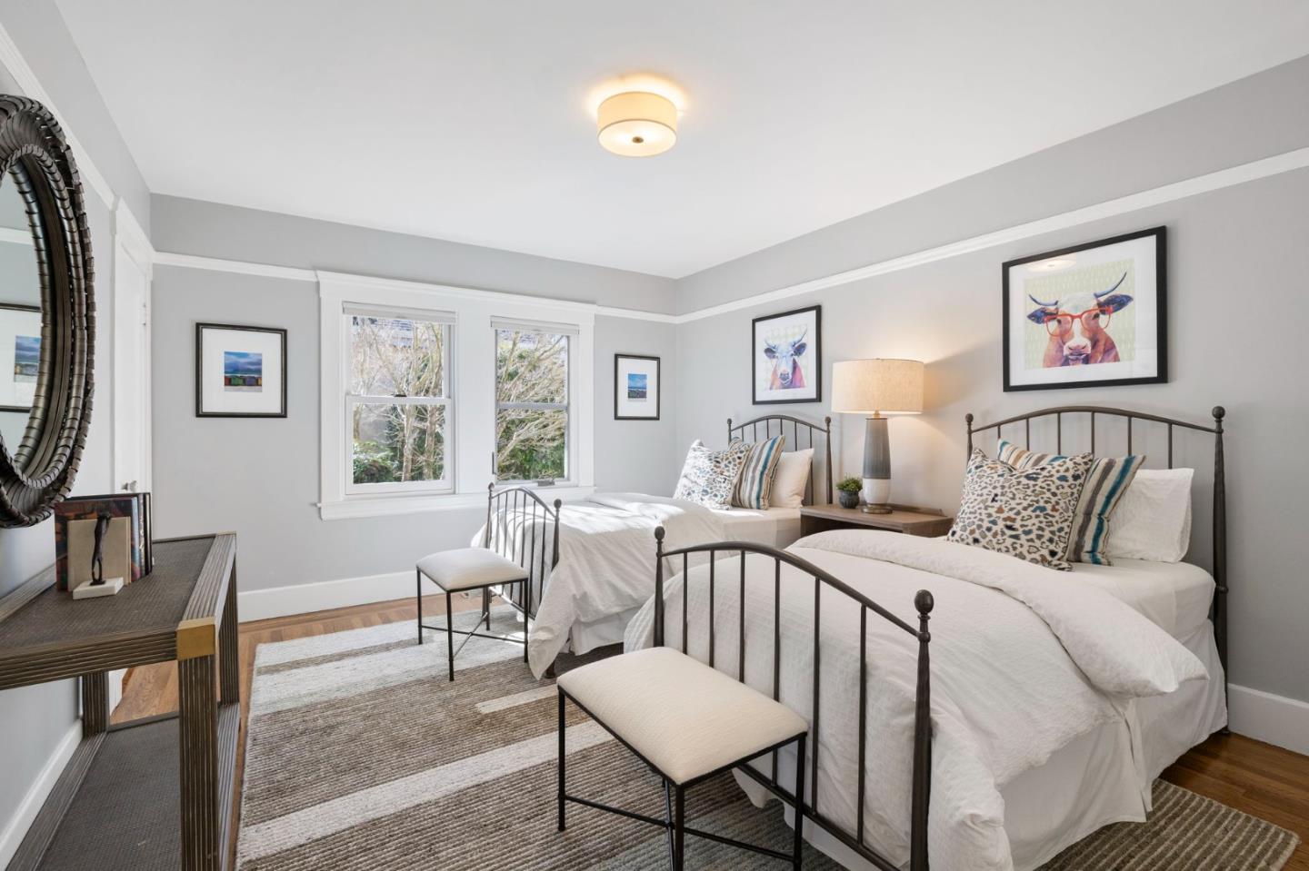 Detail Gallery Image 30 of 52 For 1517 Cypress Ave, Burlingame,  CA 94010 - 3 Beds | 2 Baths