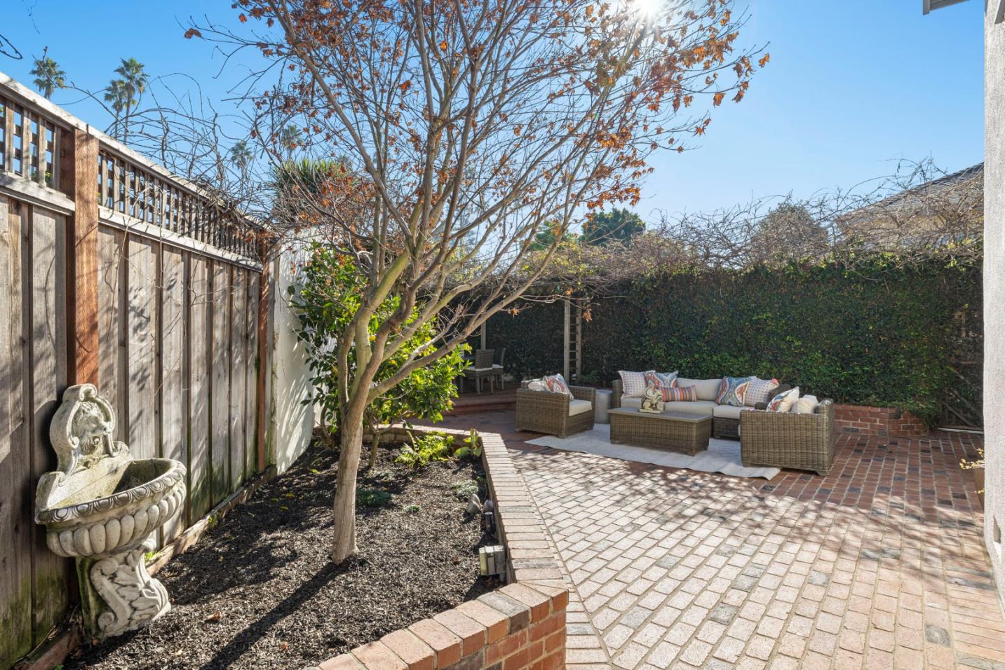 Detail Gallery Image 37 of 52 For 1517 Cypress Ave, Burlingame,  CA 94010 - 3 Beds | 2 Baths