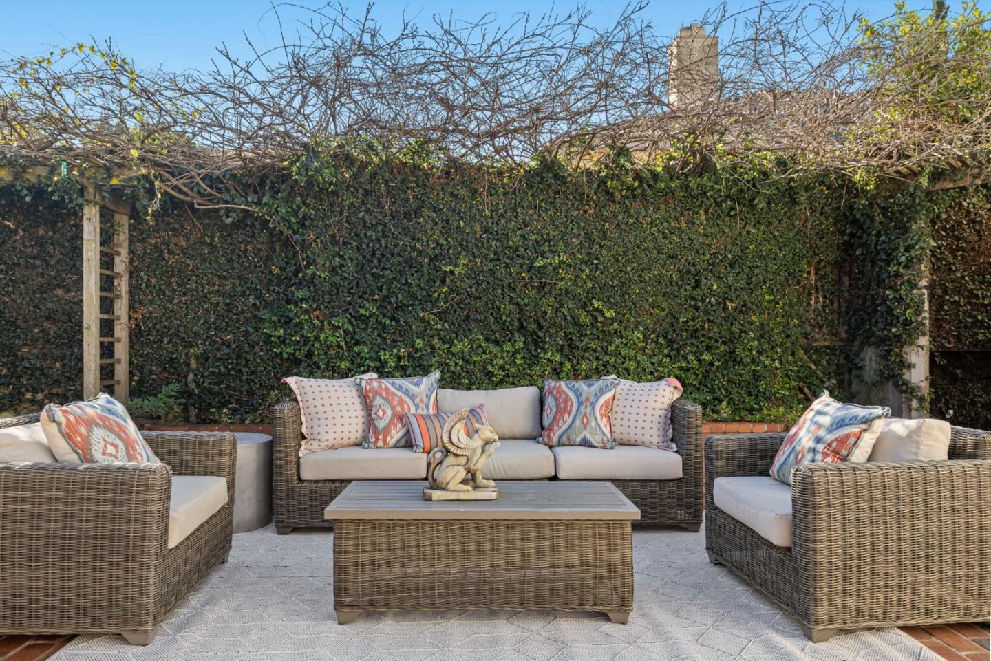 Detail Gallery Image 40 of 52 For 1517 Cypress Ave, Burlingame,  CA 94010 - 3 Beds | 2 Baths