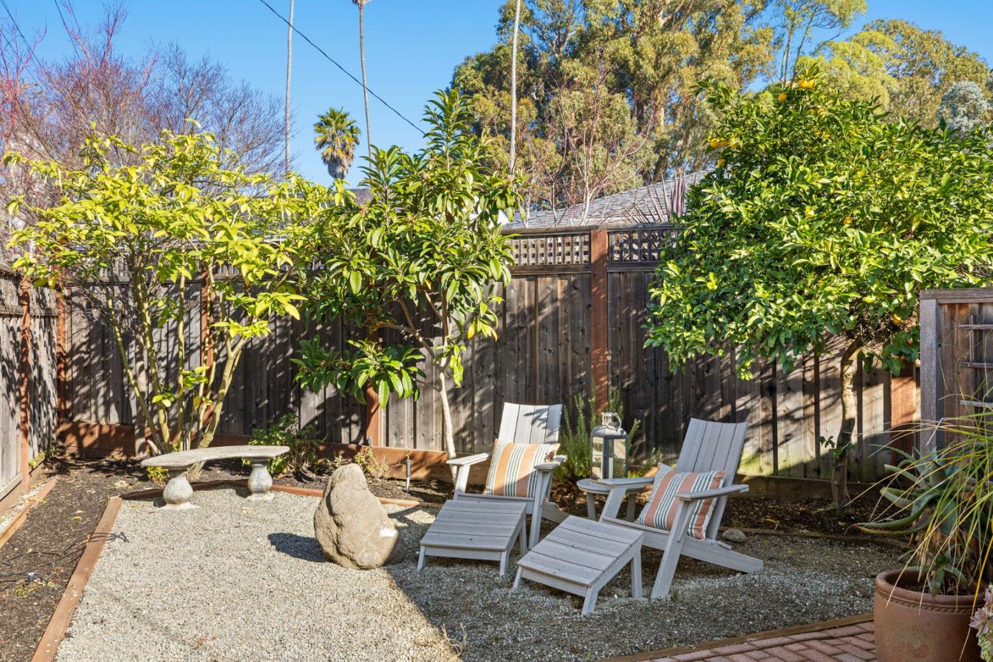 Detail Gallery Image 8 of 52 For 1517 Cypress Ave, Burlingame,  CA 94010 - 3 Beds | 2 Baths