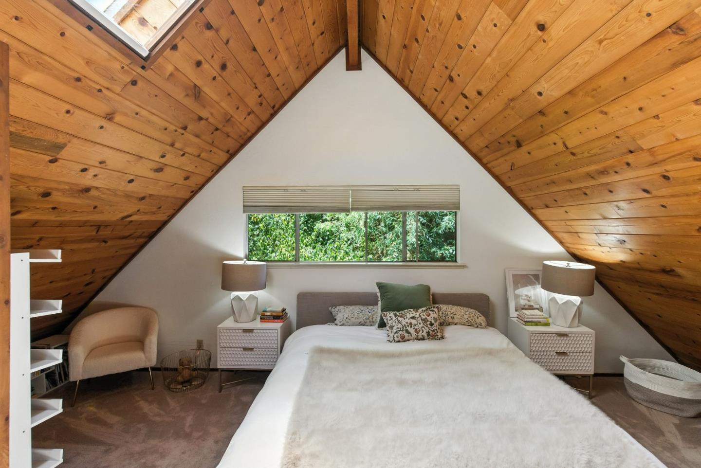 Detail Gallery Image 14 of 36 For 17666 Navajo Trl, Los Gatos,  CA 95033 - 3 Beds | 2 Baths