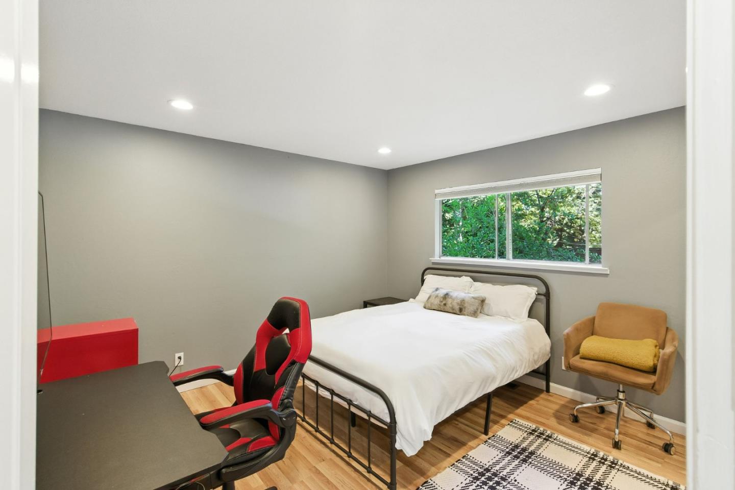 Detail Gallery Image 18 of 36 For 17666 Navajo Trl, Los Gatos,  CA 95033 - 3 Beds | 2 Baths