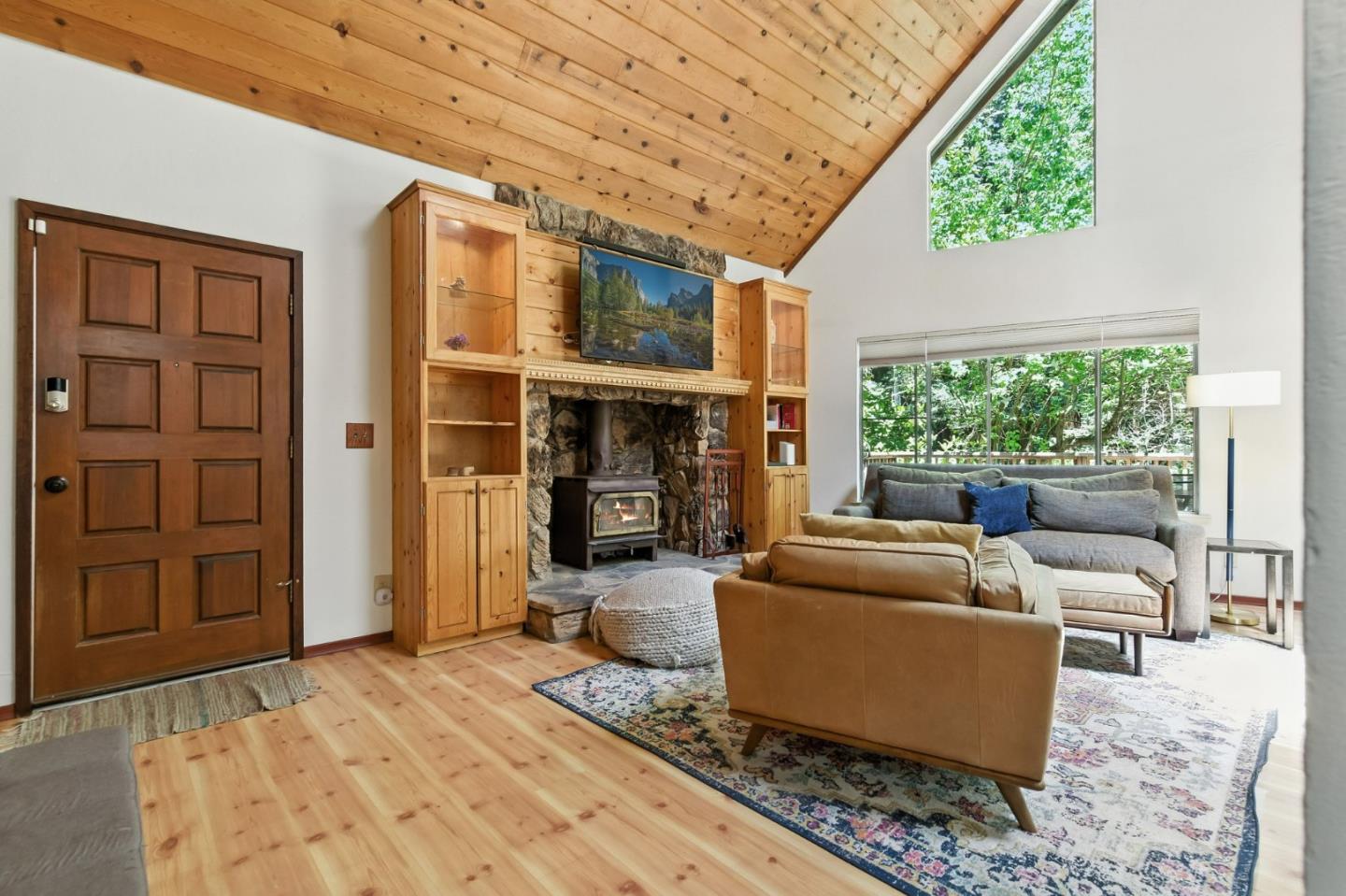 Detail Gallery Image 7 of 36 For 17666 Navajo Trl, Los Gatos,  CA 95033 - 3 Beds | 2 Baths