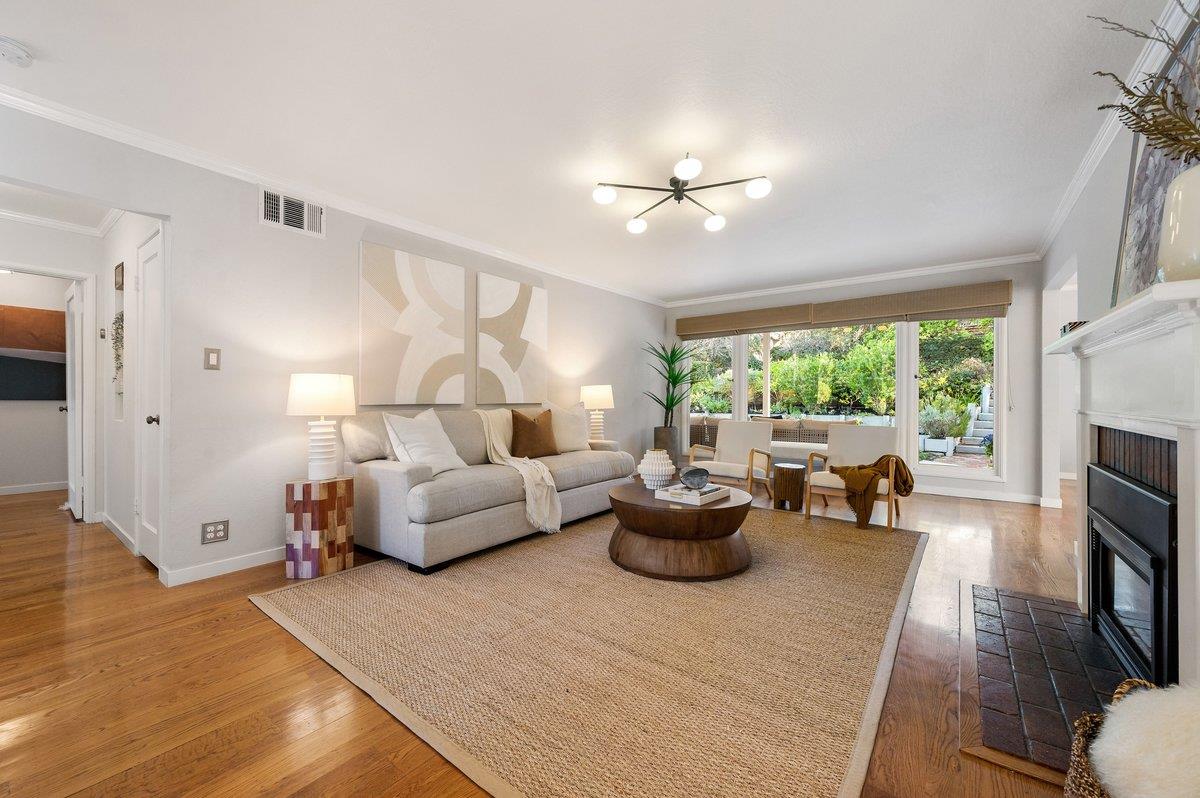 Detail Gallery Image 13 of 49 For 1277 Edgewood Rd, Redwood City,  CA 94062 - 3 Beds | 2 Baths