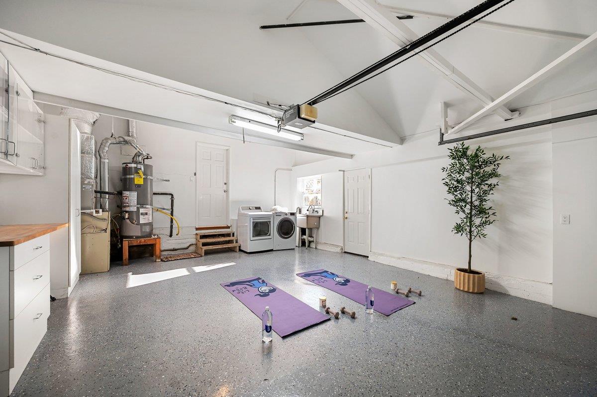 Detail Gallery Image 37 of 49 For 1277 Edgewood Rd, Redwood City,  CA 94062 - 3 Beds | 2 Baths