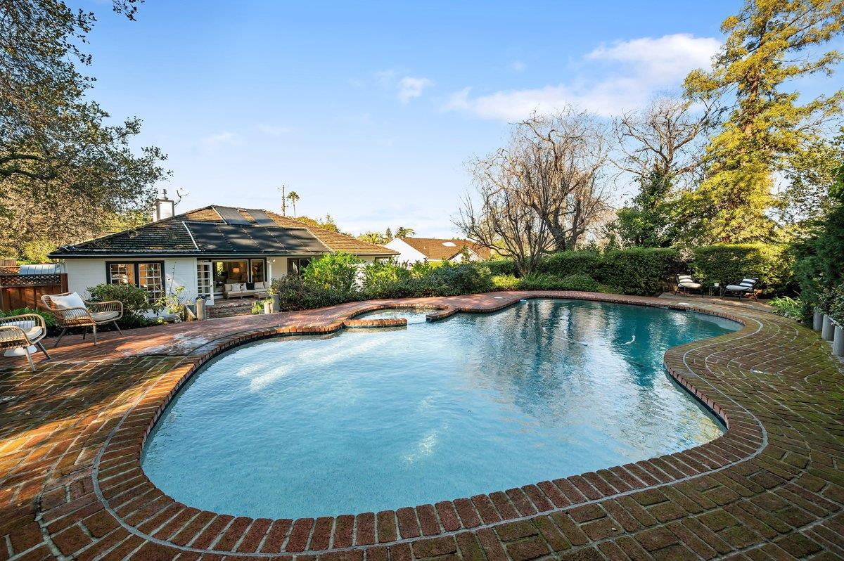 Detail Gallery Image 44 of 49 For 1277 Edgewood Rd, Redwood City,  CA 94062 - 3 Beds | 2 Baths