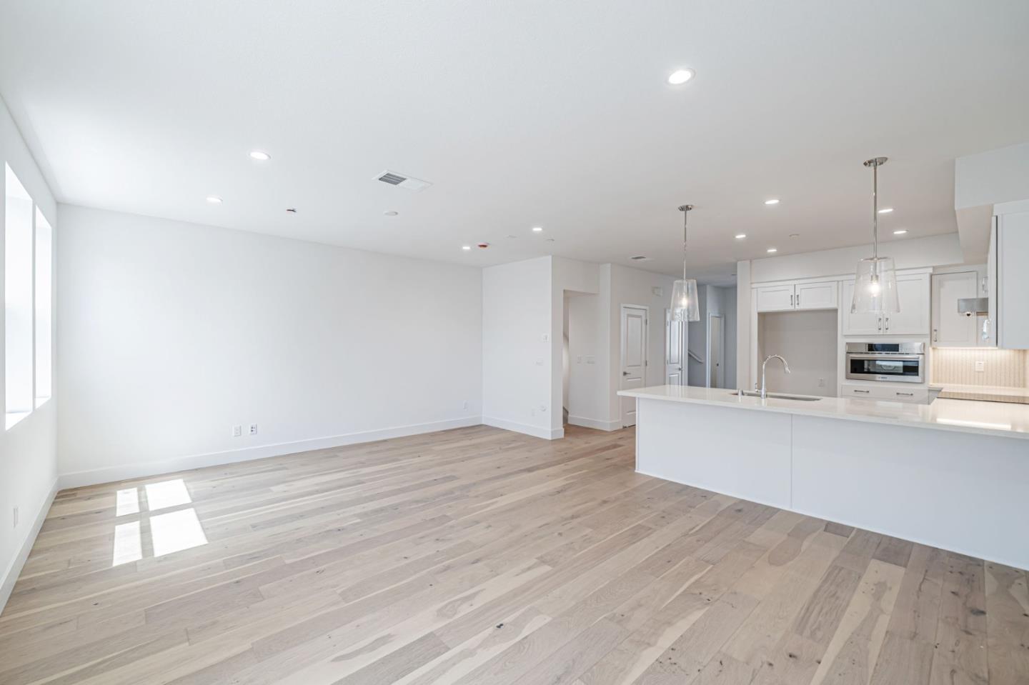 Detail Gallery Image 2 of 20 For 3308 Seashell Ter, San Ramon,  CA 94583 - 3 Beds | 3/1 Baths