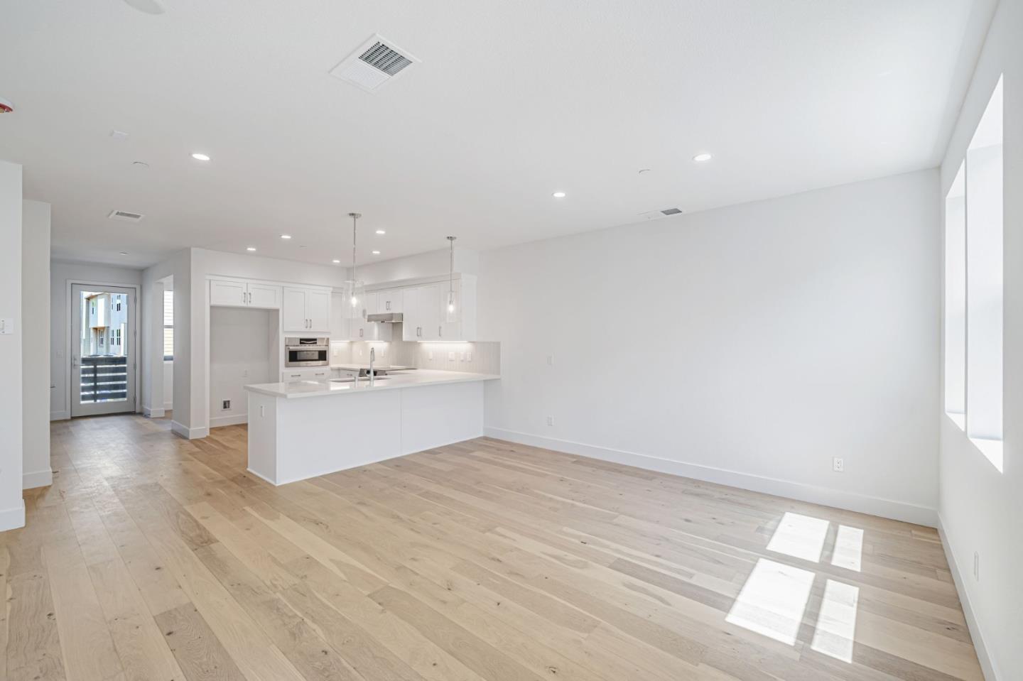 Detail Gallery Image 3 of 20 For 3308 Seashell Ter, San Ramon,  CA 94583 - 3 Beds | 3/1 Baths