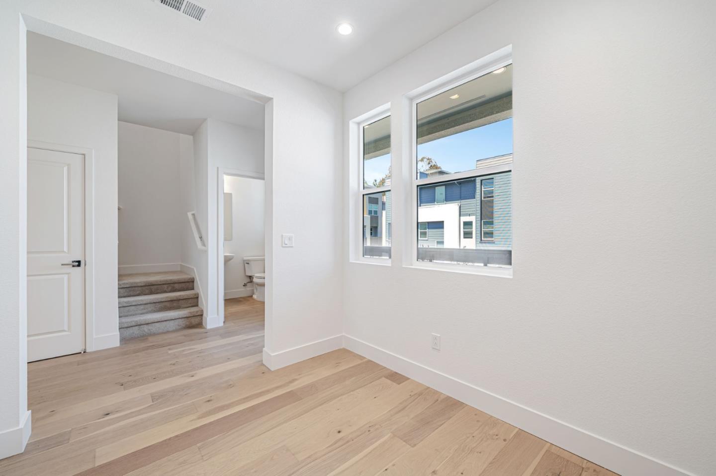 Detail Gallery Image 7 of 20 For 3308 Seashell Ter, San Ramon,  CA 94583 - 3 Beds | 3/1 Baths