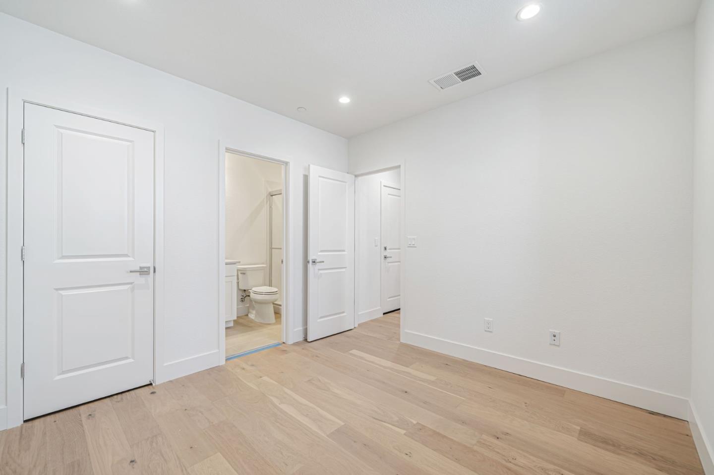 Detail Gallery Image 8 of 20 For 3308 Seashell Ter, San Ramon,  CA 94583 - 3 Beds | 3/1 Baths