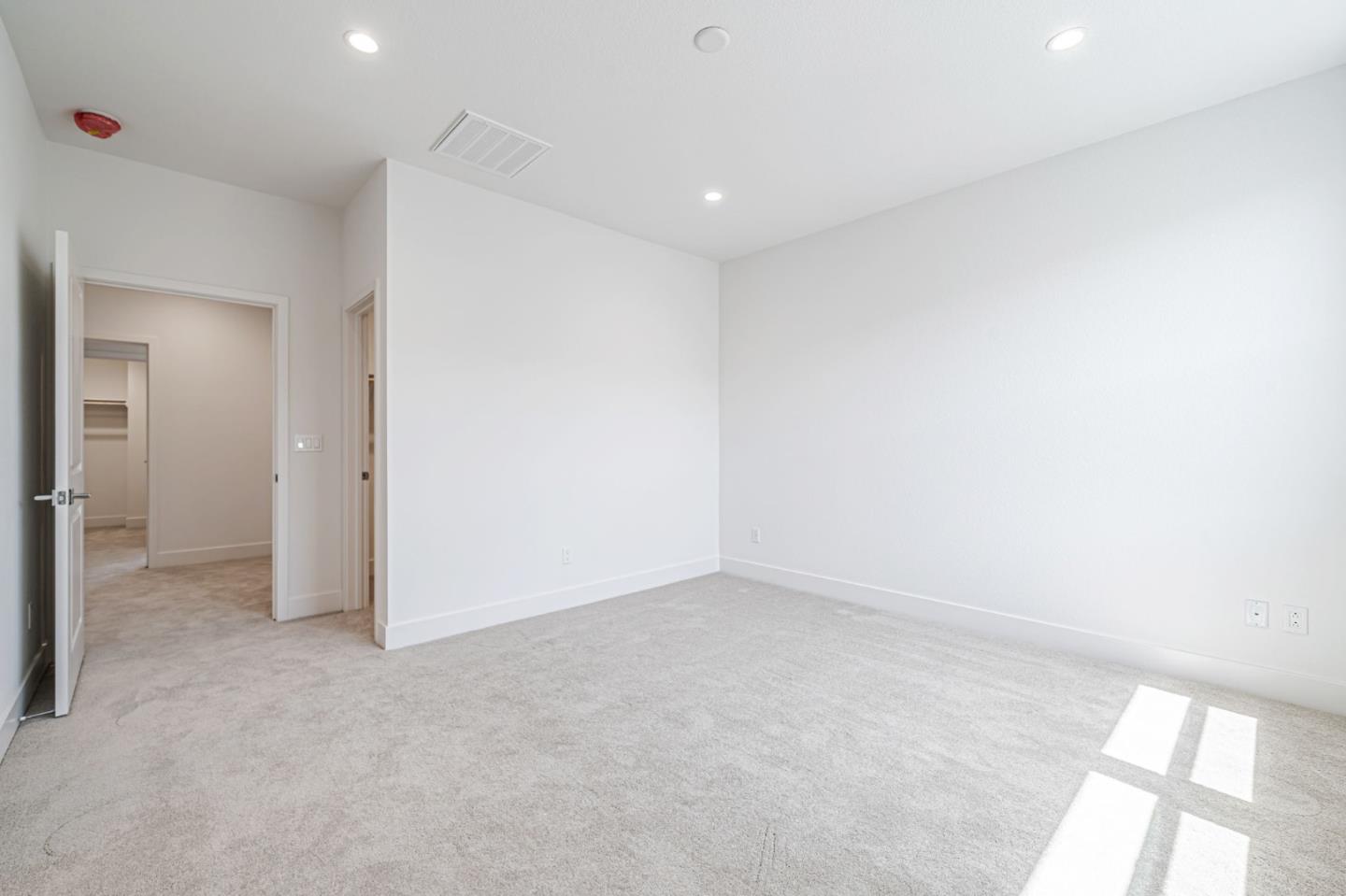 Detail Gallery Image 9 of 20 For 3308 Seashell Ter, San Ramon,  CA 94583 - 3 Beds | 3/1 Baths