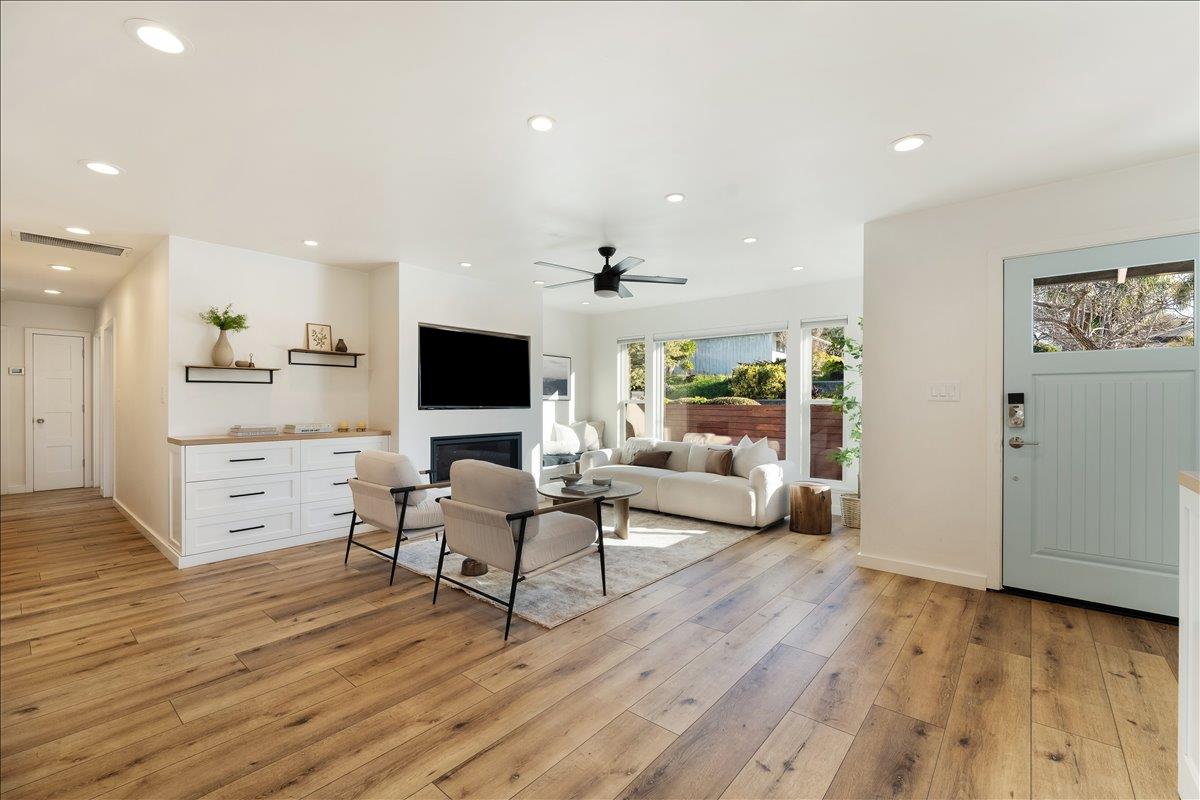 Detail Gallery Image 9 of 54 For 3025 Crystal Heights Dr, Soquel,  CA 95073 - 4 Beds | 3 Baths