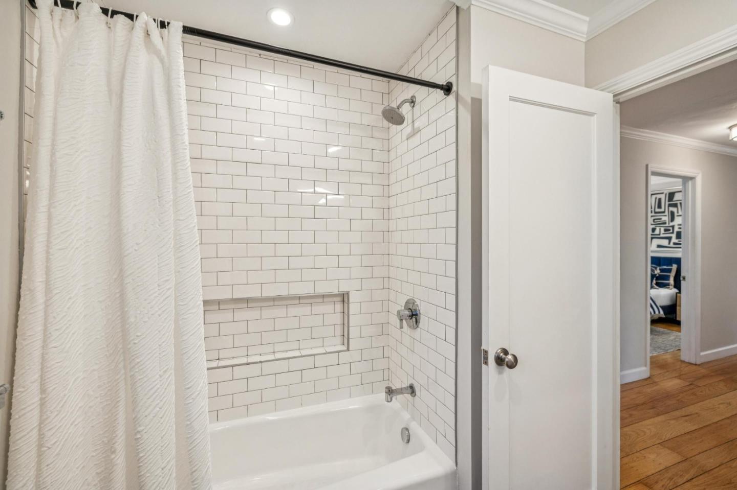 Detail Gallery Image 25 of 40 For 1395 Delfino Way, Menlo Park,  CA 94025 - 3 Beds | 2 Baths