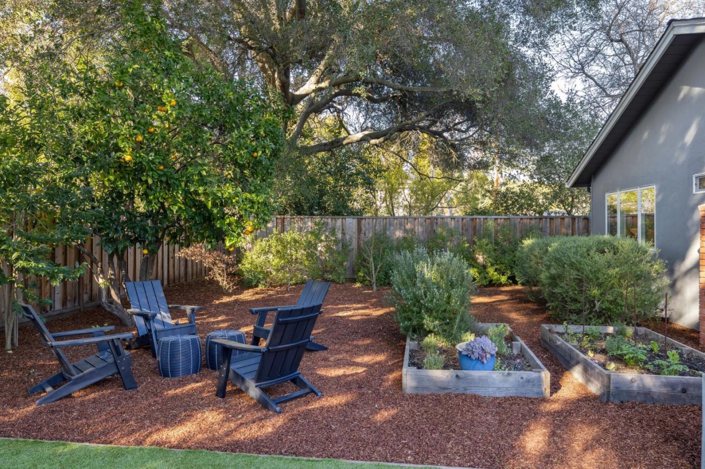 Detail Gallery Image 29 of 40 For 1395 Delfino Way, Menlo Park,  CA 94025 - 3 Beds | 2 Baths