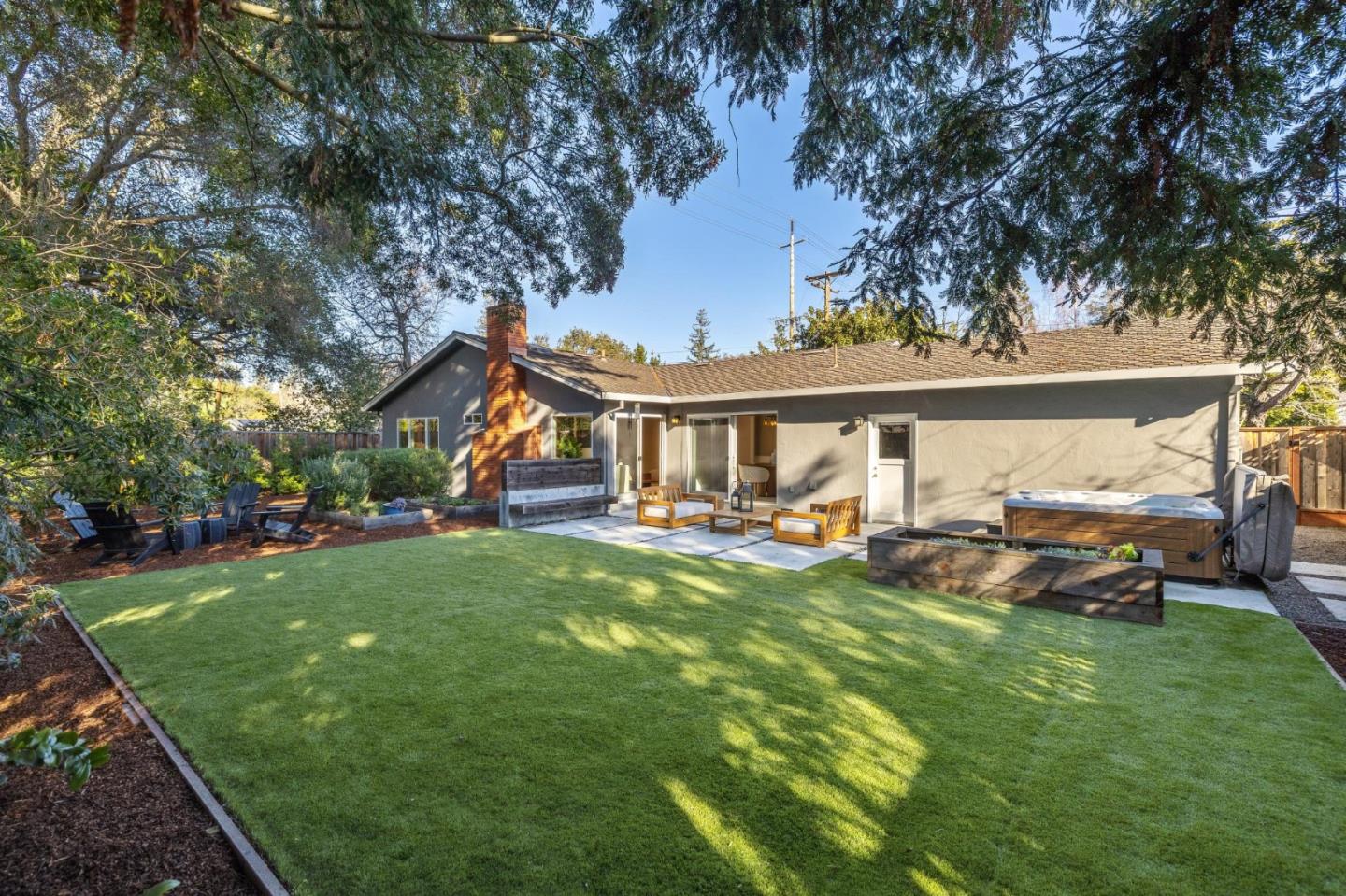 Detail Gallery Image 30 of 40 For 1395 Delfino Way, Menlo Park,  CA 94025 - 3 Beds | 2 Baths