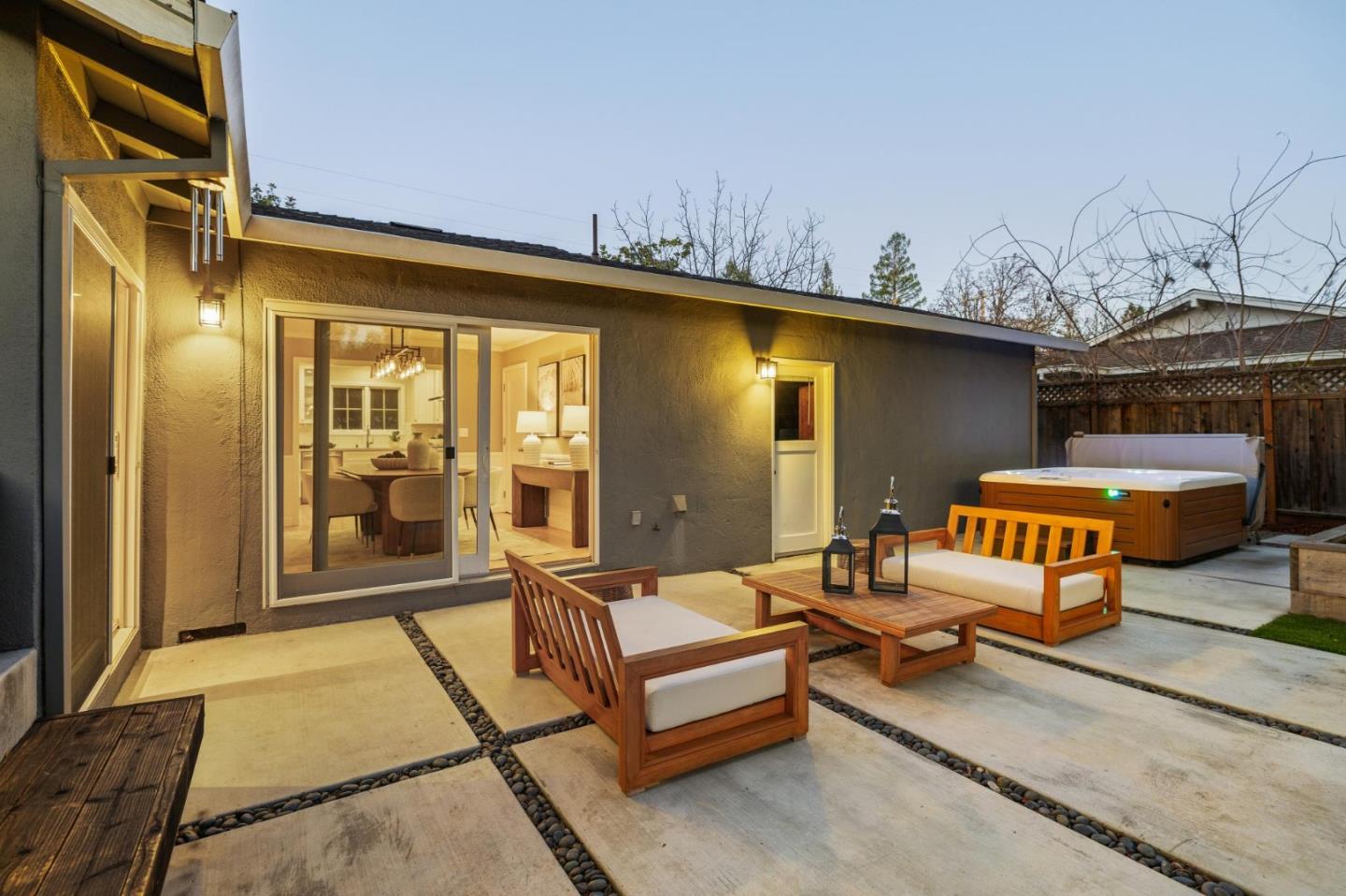 Detail Gallery Image 34 of 40 For 1395 Delfino Way, Menlo Park,  CA 94025 - 3 Beds | 2 Baths