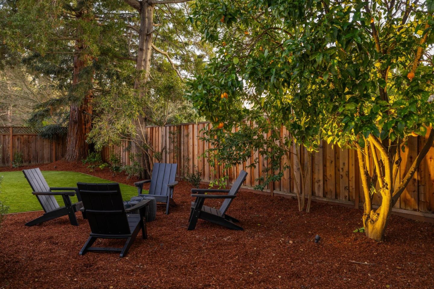 Detail Gallery Image 36 of 40 For 1395 Delfino Way, Menlo Park,  CA 94025 - 3 Beds | 2 Baths