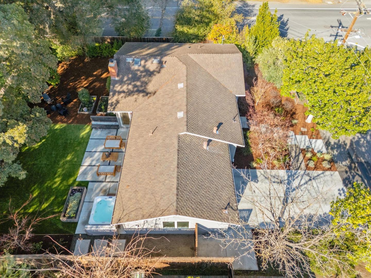 Detail Gallery Image 37 of 40 For 1395 Delfino Way, Menlo Park,  CA 94025 - 3 Beds | 2 Baths