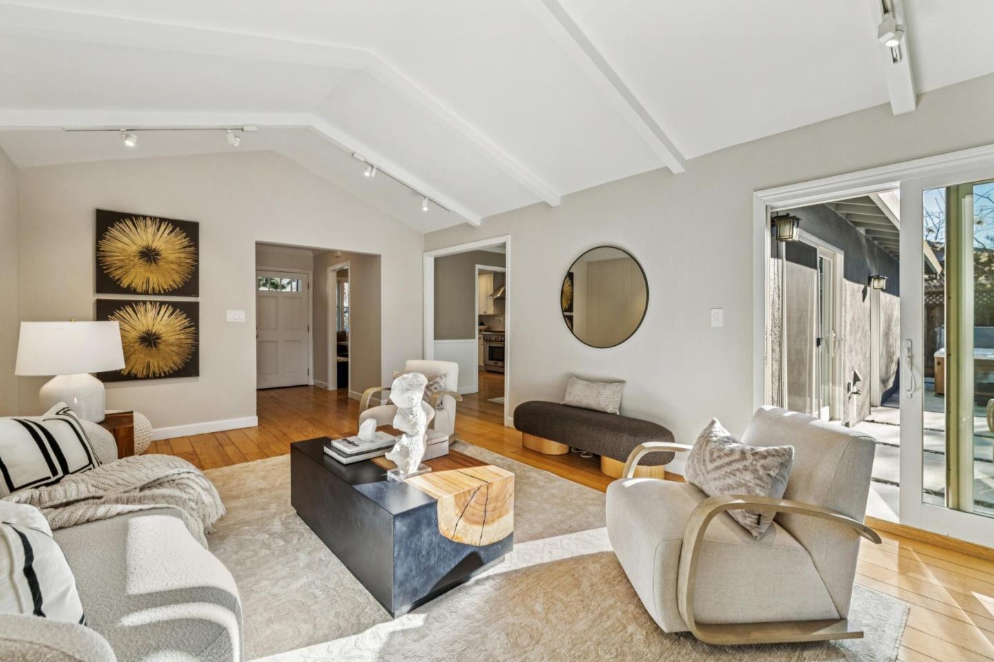 Detail Gallery Image 9 of 40 For 1395 Delfino Way, Menlo Park,  CA 94025 - 3 Beds | 2 Baths