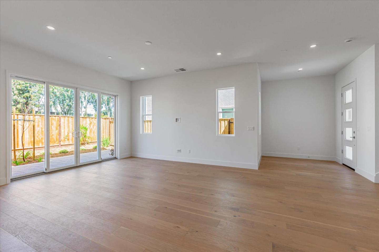 Detail Gallery Image 4 of 28 For 207 Bisque Ct, San Ramon,  CA 94583 - 4 Beds | 2 Baths