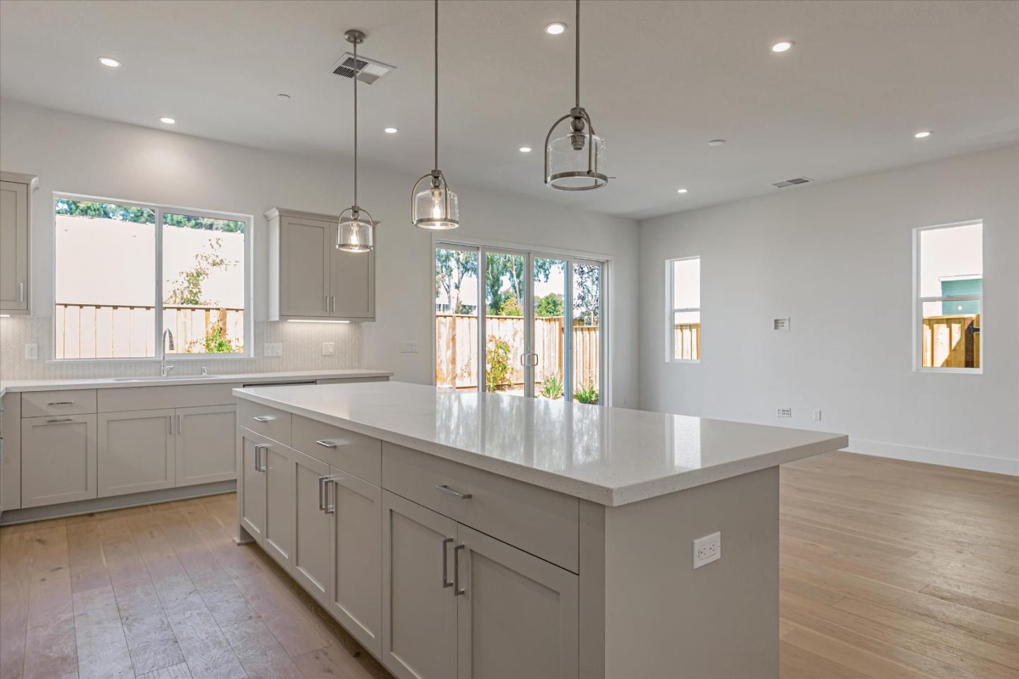 Detail Gallery Image 7 of 28 For 207 Bisque Ct, San Ramon,  CA 94583 - 4 Beds | 2 Baths