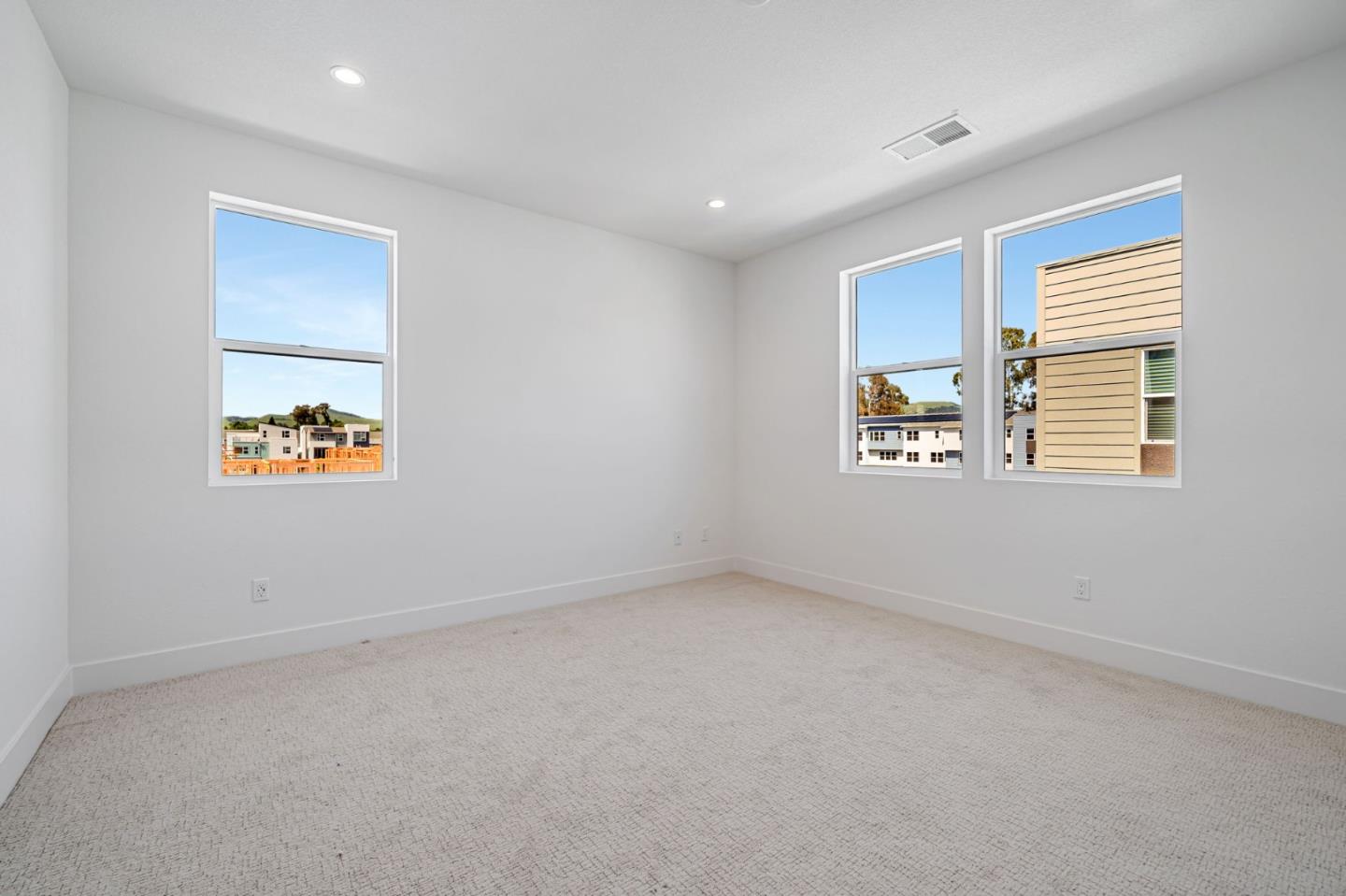 Detail Gallery Image 13 of 28 For 3112 Seashell Ter, San Ramon,  CA 94583 - 4 Beds | 3/1 Baths