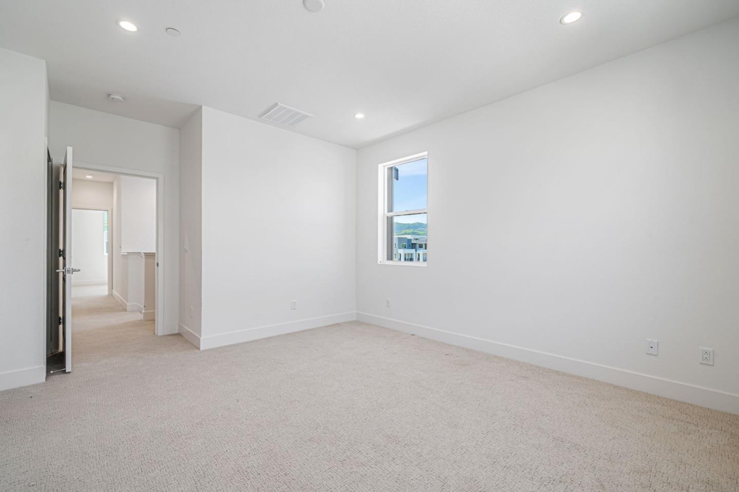 Detail Gallery Image 14 of 28 For 3112 Seashell Ter, San Ramon,  CA 94583 - 4 Beds | 3/1 Baths